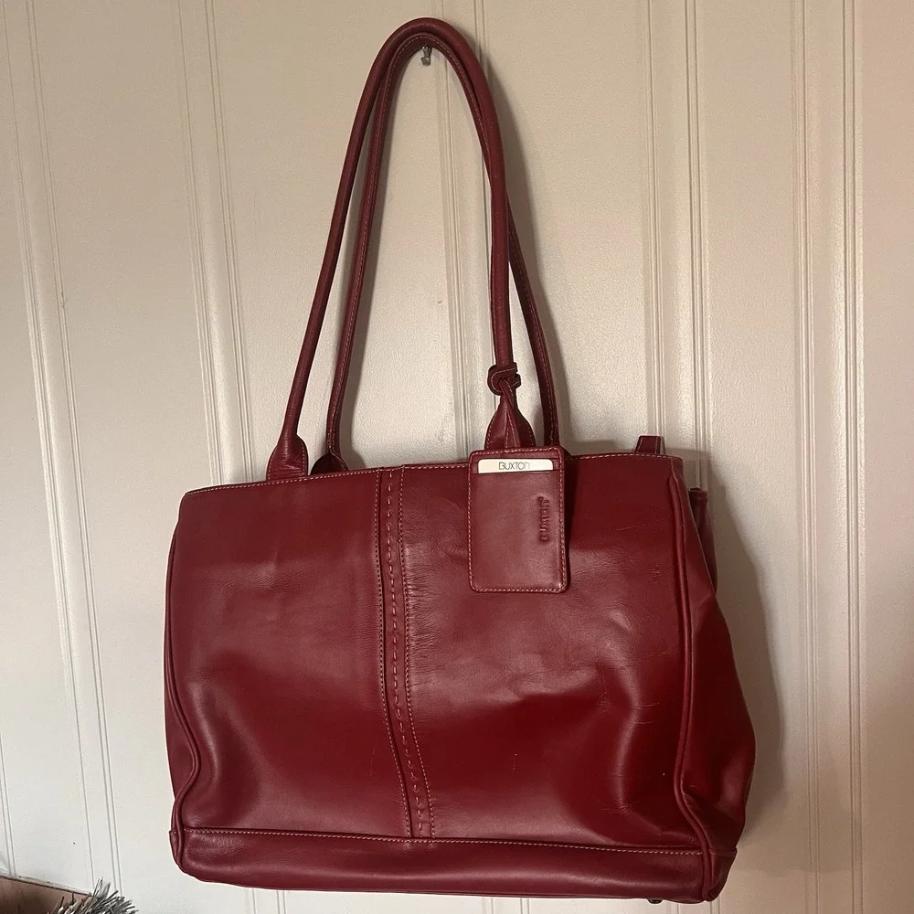Buxton classic genuine